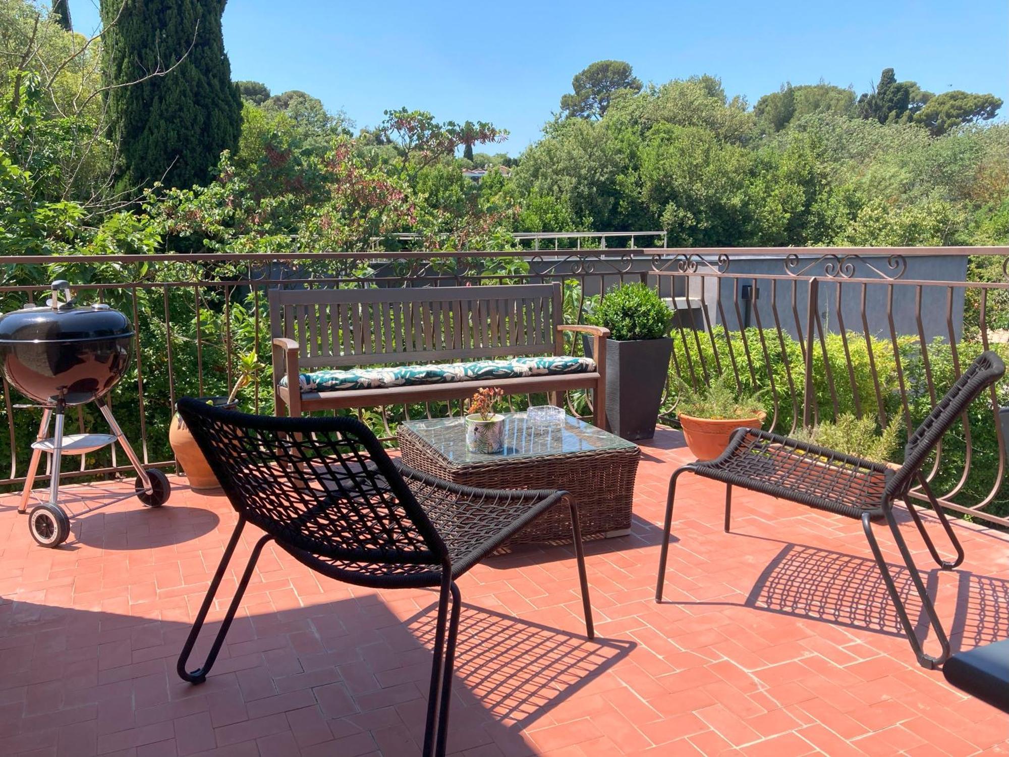 Haut De Villa Avec Terrasse Privative Jardin Et Parking Tout Pres Des Plages Тулон Экстерьер фото